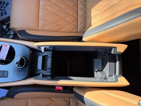 Used 2023 Nissan Rogue Platinum w/ Platinum Premium Package image 32