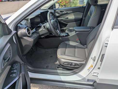 New 2026 Chevrolet Trax ACTIV w/ Driver Confidence Package image 11
