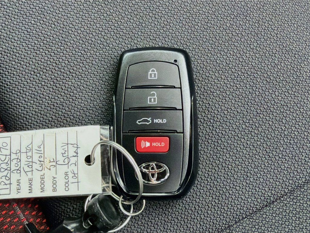 Used 2026 Toyota Corolla SE w/ SE Package FWD image 33