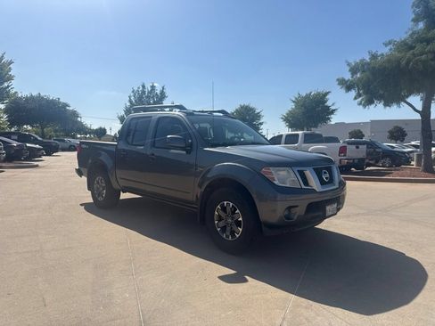 Used 2016 Nissan Frontier PRO-4X w/ Pro-4x Luxury Package AWD/4WD image 7