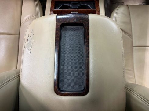 Used 2012 GMC Yukon XL Denali image 50