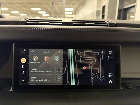 Used 2020 Land Rover Defender 110 HSE image 12