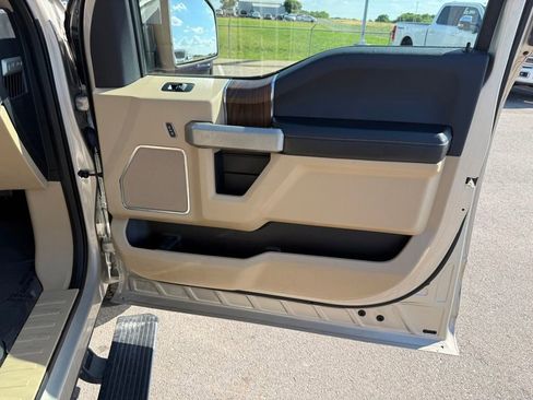 Used 2017 Ford F150 Lariat w/ Equipment Group 502A Luxury AWD/4WD image 21