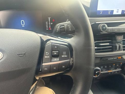 Used 2024 Ford Escape Active AWD/4WD image 17