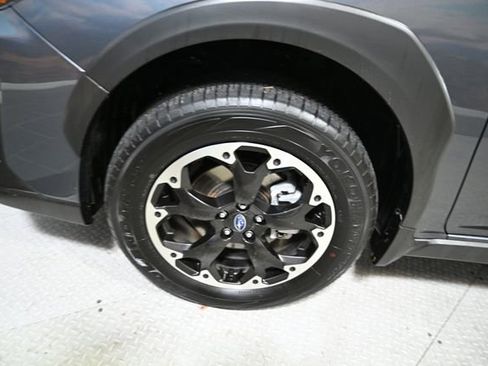 Used 2023 Subaru Crosstrek 2.0i Premium image 19