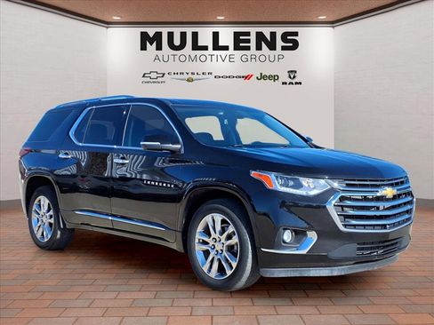 Used 2021 Chevrolet Traverse High Country image 3