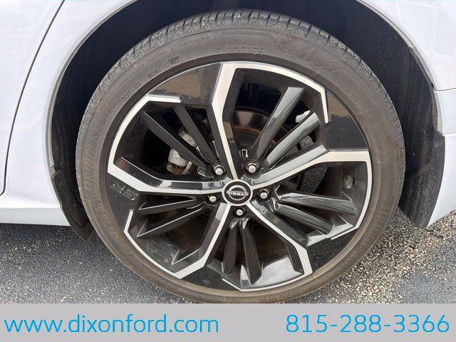 Used 2024 Nissan Altima 2.5 SR w/ SR Premium Package FWD image 31