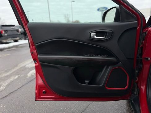 Used 2021 Jeep Compass Trailhawk image 13