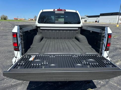 New 2025 Nissan Frontier SV w/ SV Convenience Package image 33
