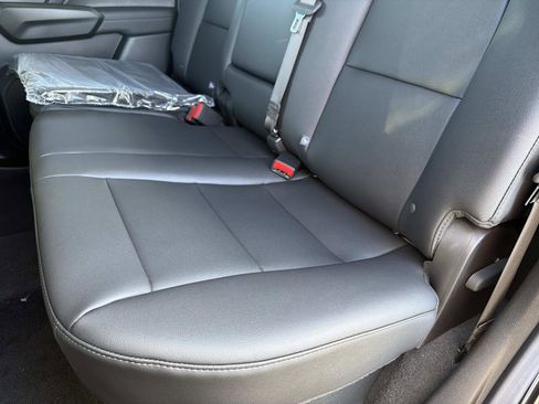 New 2026 GMC Canyon Elevation w/ Convenience Package image 12