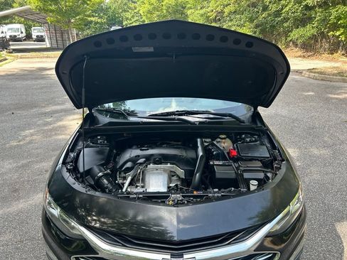 Used 2020 Chevrolet Malibu Premier FWD image 13
