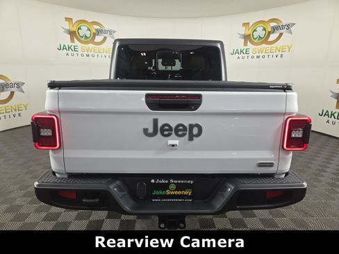 Used 2020 Jeep Gladiator Overland image 7