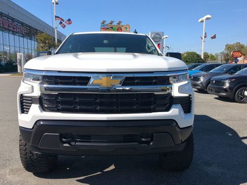 Used 2025 Chevrolet Silverado 1500 LT w/ Work Truck Package image 9