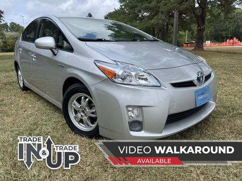 Used 2011 Toyota Prius Two FWD image 1