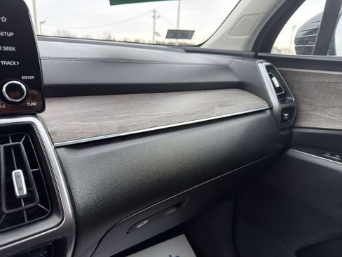 Used 2023 Kia Sorento S w/ Panoramic Sunroof Package image 20