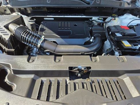 Used 2025 Chevrolet Blazer LT FWD image 22