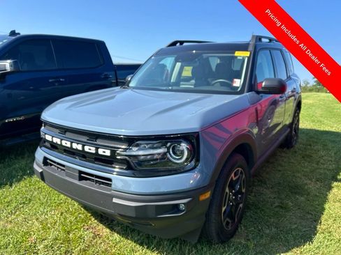Used 2024 Ford Bronco Sport Outer Banks w/ Tech Package AWD/4WD image 12