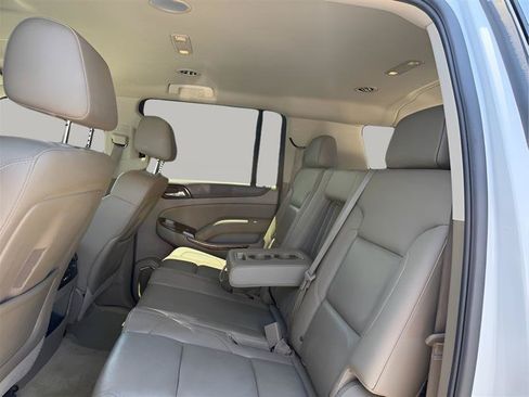 Used 2016 GMC Yukon XL SLT RWD image 27