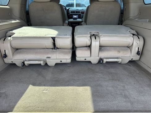 Used 2013 Chevrolet Suburban LTZ image 16