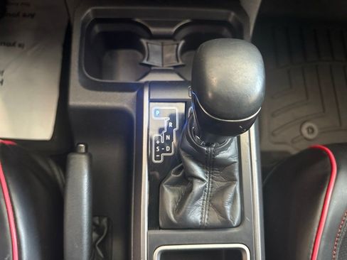 Certified 2021 Toyota Tacoma TRD Off-Road AWD/4WD image 18
