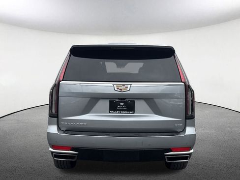 Certified 2023 Cadillac Escalade Premium Luxury image 20