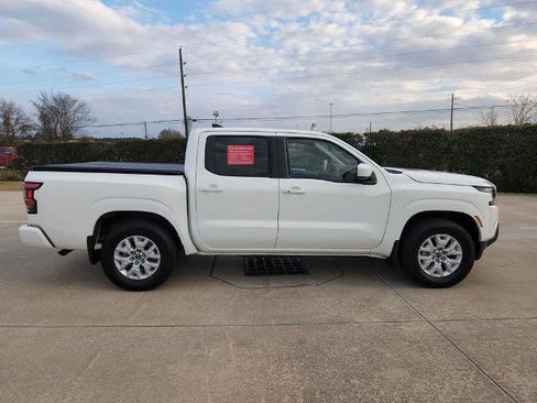 Certified 2024 Nissan Frontier SV w/ SV Convenience Package image 4