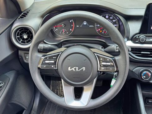 Used 2023 Kia Forte LXS w/ LXS Technology Package FWD image 18