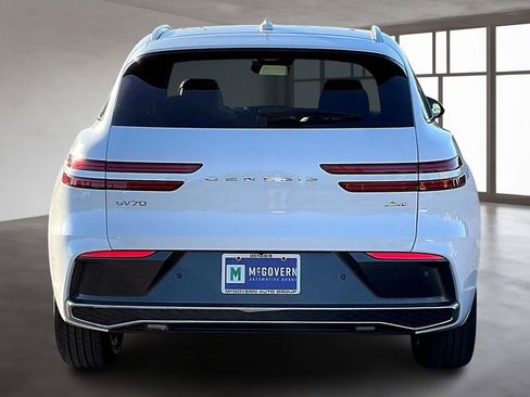 New 2026 Genesis GV70 2.5T Advanced image 4