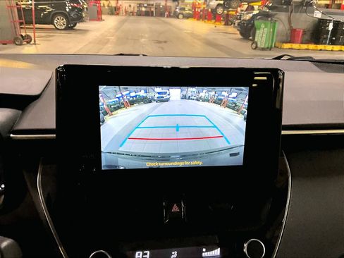 Used 2023 Toyota Corolla LE image 19