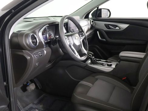 Used 2025 Chevrolet Blazer LT FWD image 19