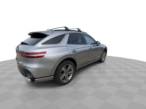 Used 2025 Genesis GV70 3.5T Sport AWD/4WD image 2