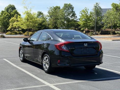 Used 2017 Honda Civic LX image 5