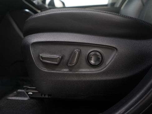 Used 2022 Toyota Highlander Platinum image 25