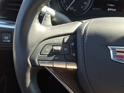 Used 2024 Cadillac XT6 Sport w/ Platinum Package AWD/4WD image 22