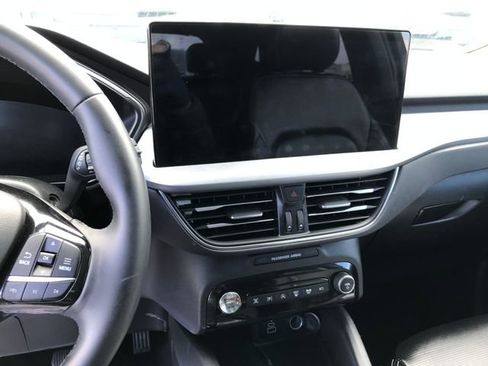 Used 2024 Ford Escape Platinum image 6