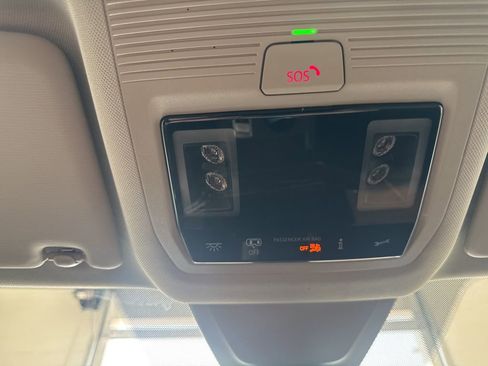 New 2026 Volkswagen Atlas SE image 22