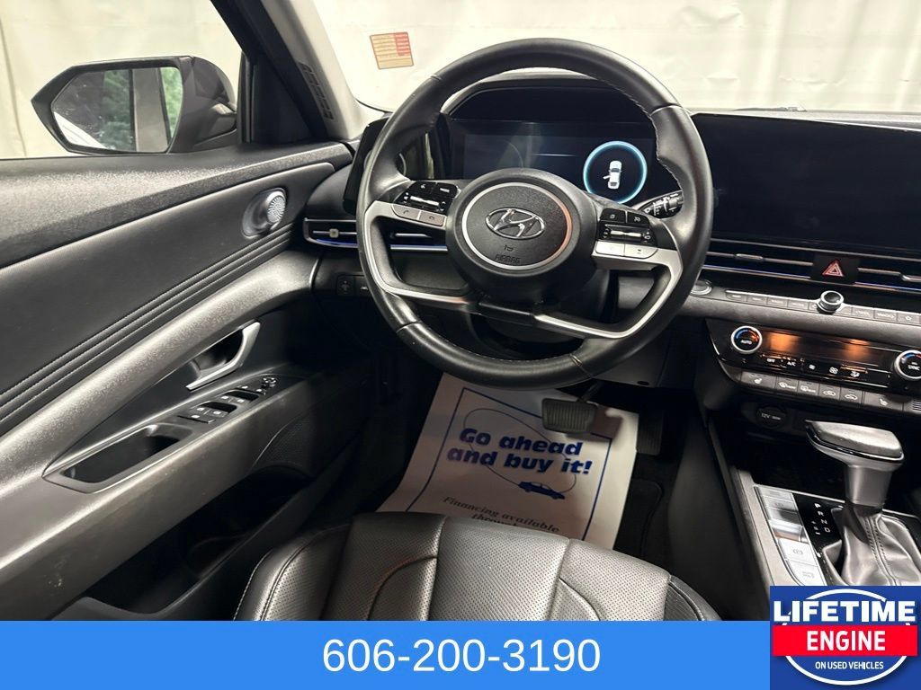 Used 2023 Hyundai Elantra Limited w/ Cargo Package FWD image 17