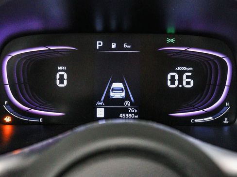 Used 2023 Kia Soul LX FWD image 23