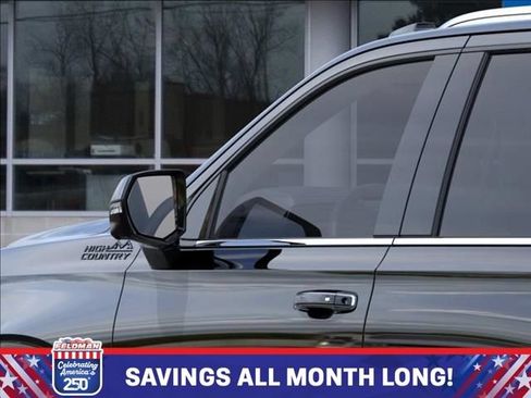 New 2026 Chevrolet Tahoe High Country AWD/4WD image 12