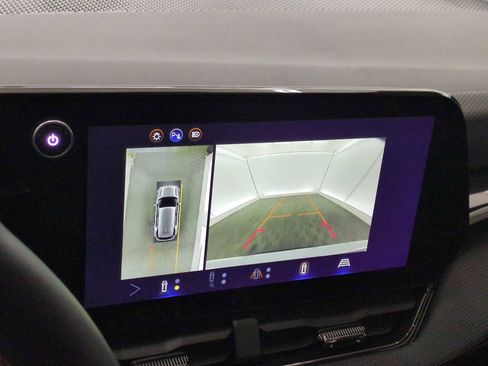 Used 2025 Chevrolet Equinox RS w/ Safety and Technology Package image 25