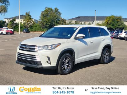 Used 2017 Toyota Highlander LE