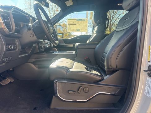 New 2026 Ford F350 Platinum w/ Tremor Off-Road Package image 23