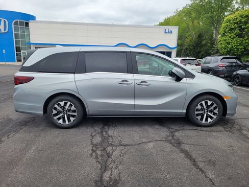 New 2026 Honda Odyssey EX-L image 2