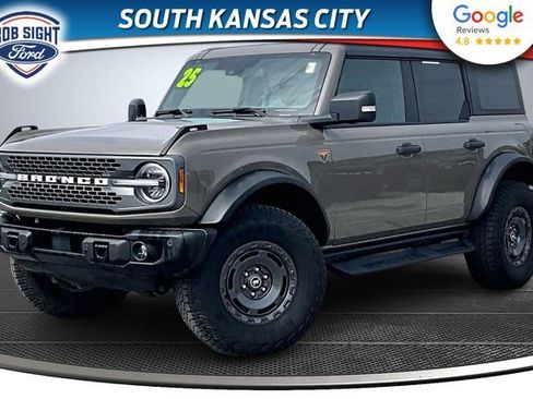 Used 2025 Ford Bronco Badlands AWD/4WD image 1