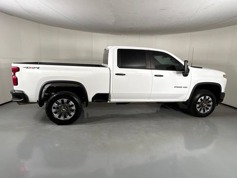 Certified 2023 Chevrolet Silverado 2500 Custom w/ Custom Value Package AWD/4WD image 11