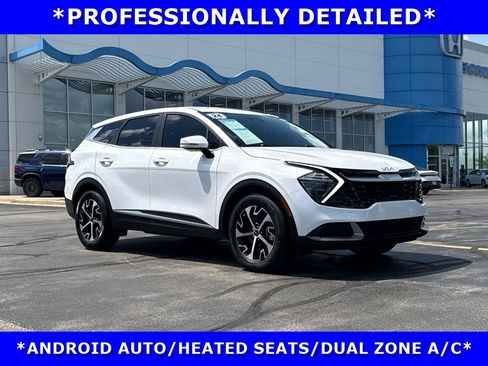 Used 2024 Kia Sportage EX FWD image 3