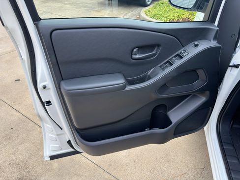 New 2026 Nissan Frontier SV image 11