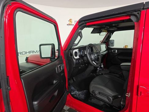 Used 2024 Jeep Wrangler Sport S image 19