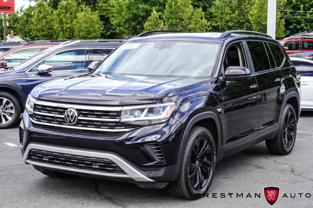 Used 2023 Volkswagen Atlas SE w/ Panoramic Sunroof Package AWD/4WD image 3