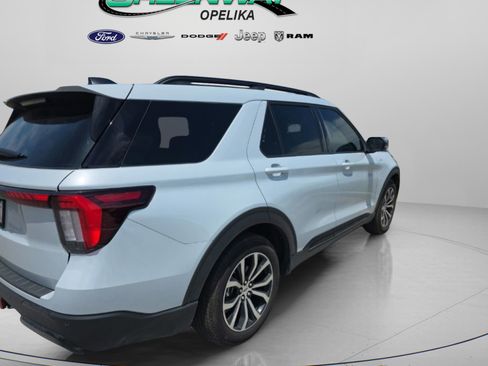 Used 2026 Ford Explorer ST-Line RWD image 10